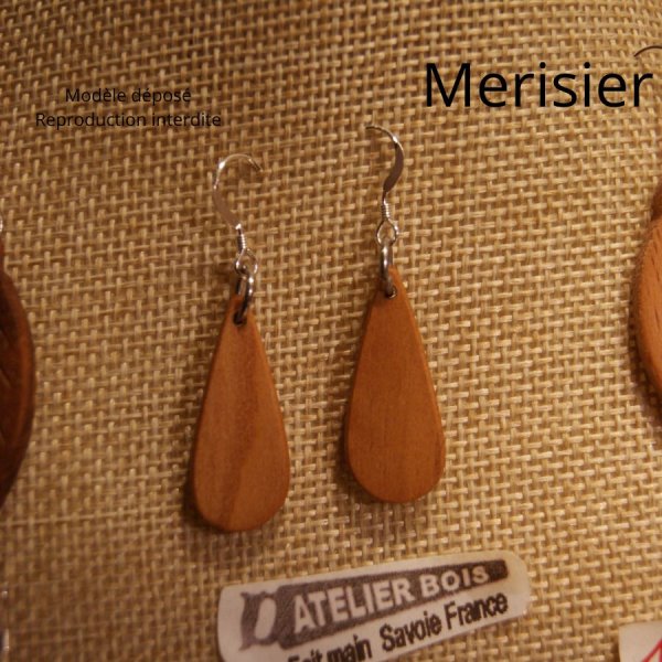 beukenhouten oorbellen ethische houten sieraden, natuurjuwelen, handgemaakt