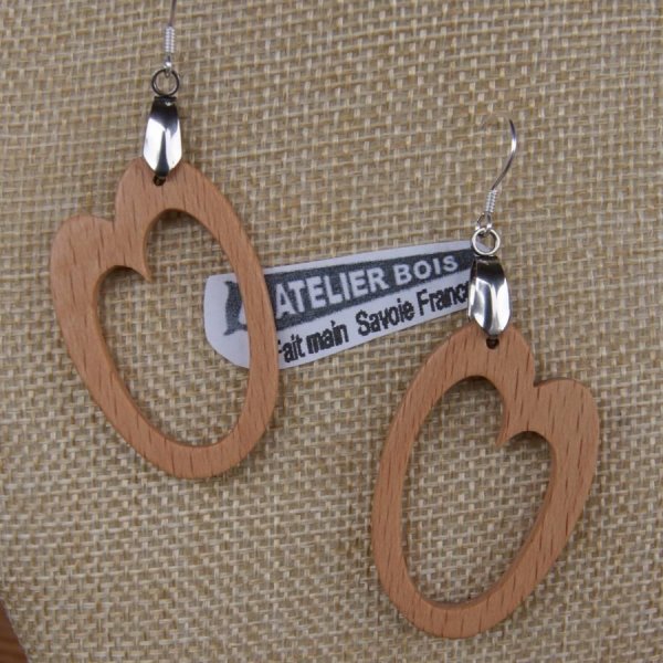 ovale beukenhouten oorbel handgemaakt houten sieraad, geometrische vorm
