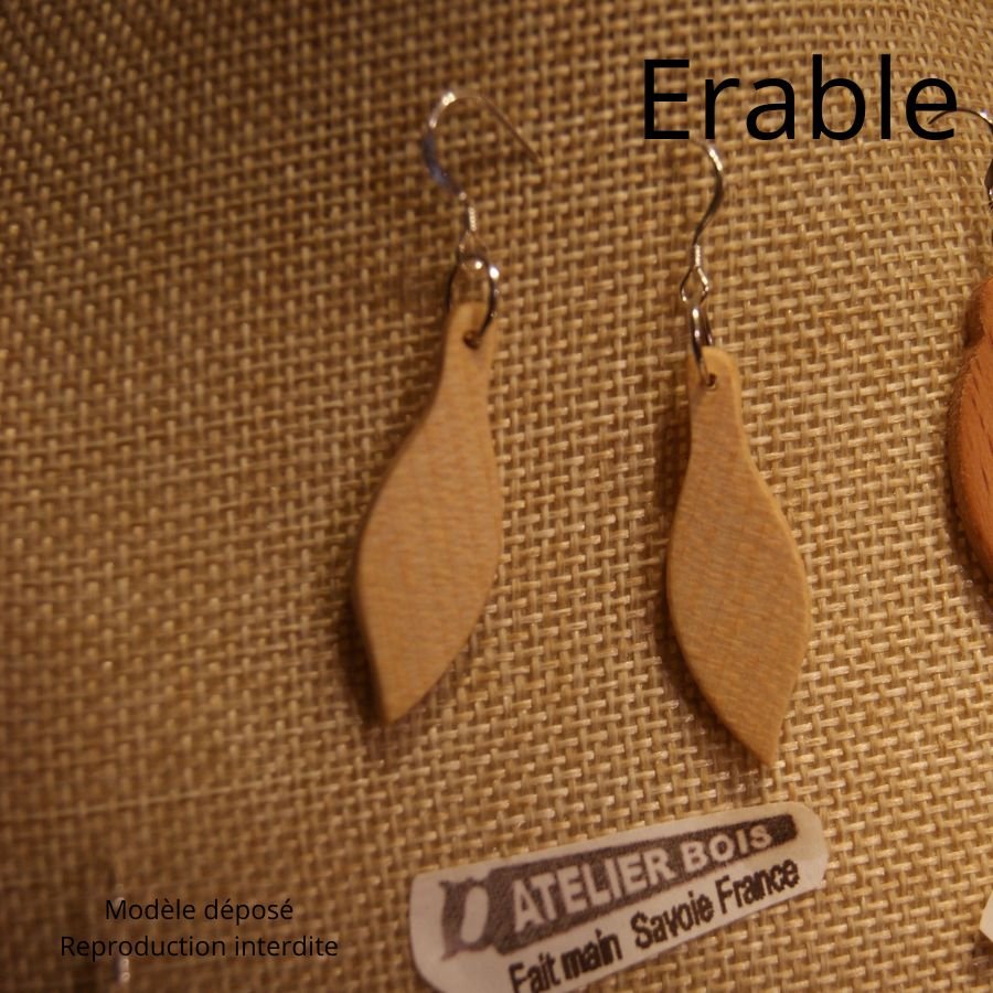 sieraden oorbellen hout handwerk as