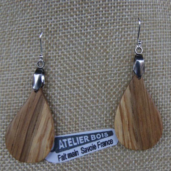 eiken drop oorbellen ethische houten sieraden, natuurjuwelen gewaxt, handgemaakt