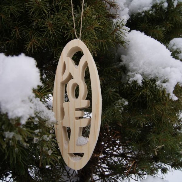 Kerstbal 12 cm in massief sparrenhout, handgemaakte natuurdecoratie