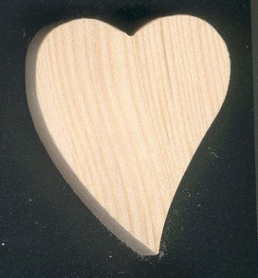 Houten hart 5 x 5,5 cm schuine vorm