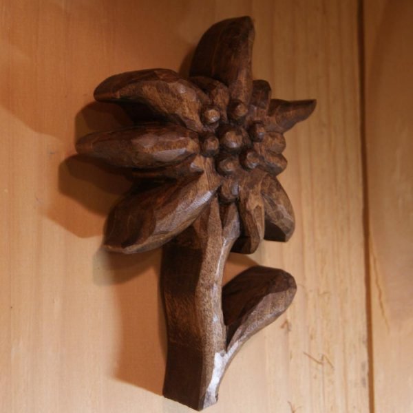 Edelweiss in hout, met de hand gesneden en in de was gezet, walnoot toon, linde, sculptuur, interieur decoratie