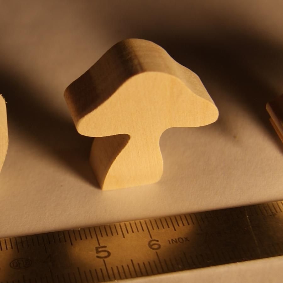 Miniatuur houten paddestoel beeldje natuur