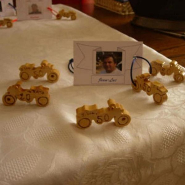 Beeldje Moto kruis in hout