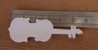 Beeldje viool hg 6cm tot stokje