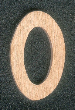 Houten letter O hoogte 5 cm om te plakken