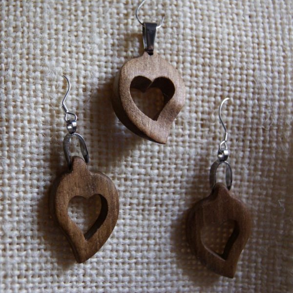 Walnoot hart set, oorbellen en hanger, hout huwelijkscadeau, Valentijnsdag, handgemaakt