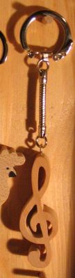 sleutelhanger, muzikantengeschenk, handgemaakt massief hout, kersenhout, origineel muzikantengeschenk