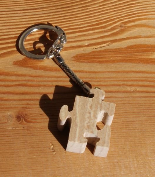handgemaakte massief houten puzzelsleutelhanger
