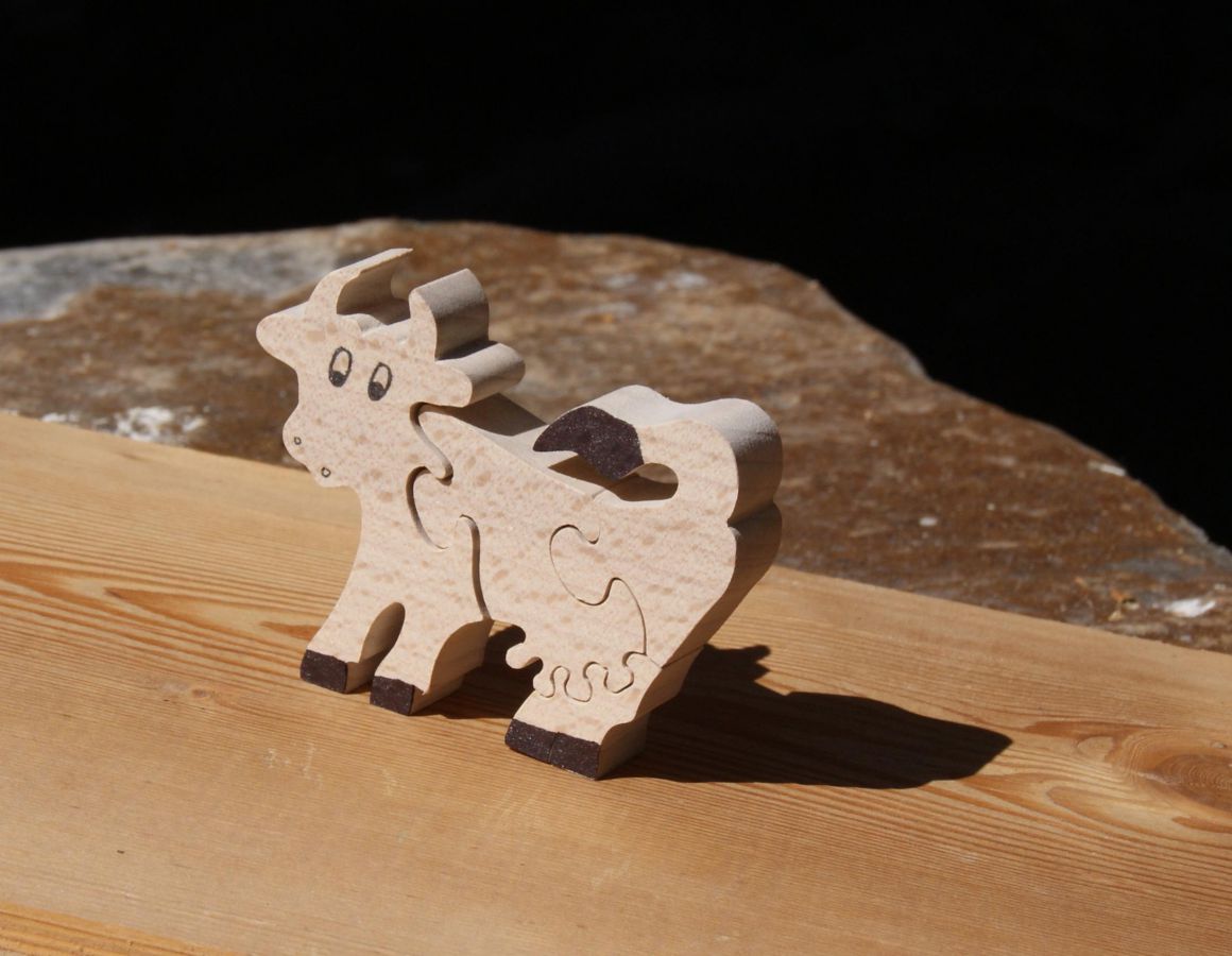 Houten puzzel 4 stukken massief beukenhout koe, handgemaakt, boerderijdieren