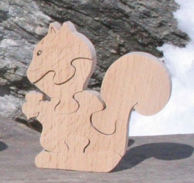 Houten puzzel 5 stukjes eekhoorn massief beukenhout, handgemaakt, wilde dieren