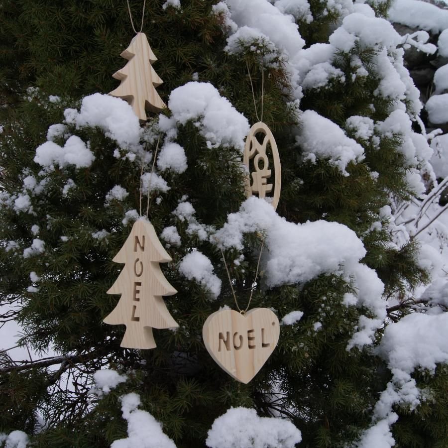 Kerstbal 12 cm in hout