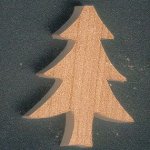 Houten boombeeldje met bos-, natuur- en bergthema