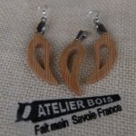 Handgemaakte meleze houten bladset, oorbellen en hanger