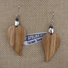 ronde eikenblad oorbellen ethische houten sieraden, natuurjuwelen gewaxt, handgemaakt