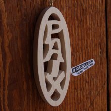 Kerstbal 12 cm in hout, rustig gesneden, om op te hangen, handgemaakt, decoratie