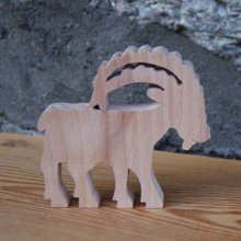 mark place mountain theme wedding Ibex handgemaakt massief beukenhout