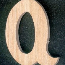 Massief houten letter Q om te schilderen en te lijmen, handgemaakt