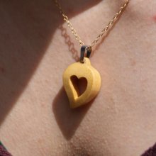 hanger hout bruiloft sieraden en natuur hart uitgesneden, kersenhout, handgemaakt, valentijnsdag cadeau idee, hout bruiloft